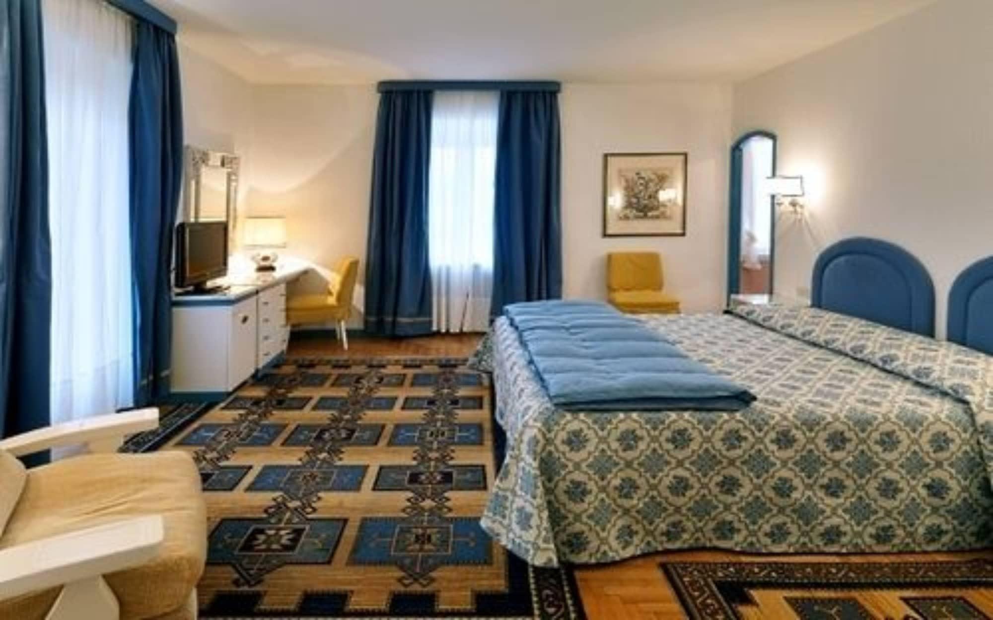 Hotel De La Poste Cortina dʼAmpezzo Esterno foto
