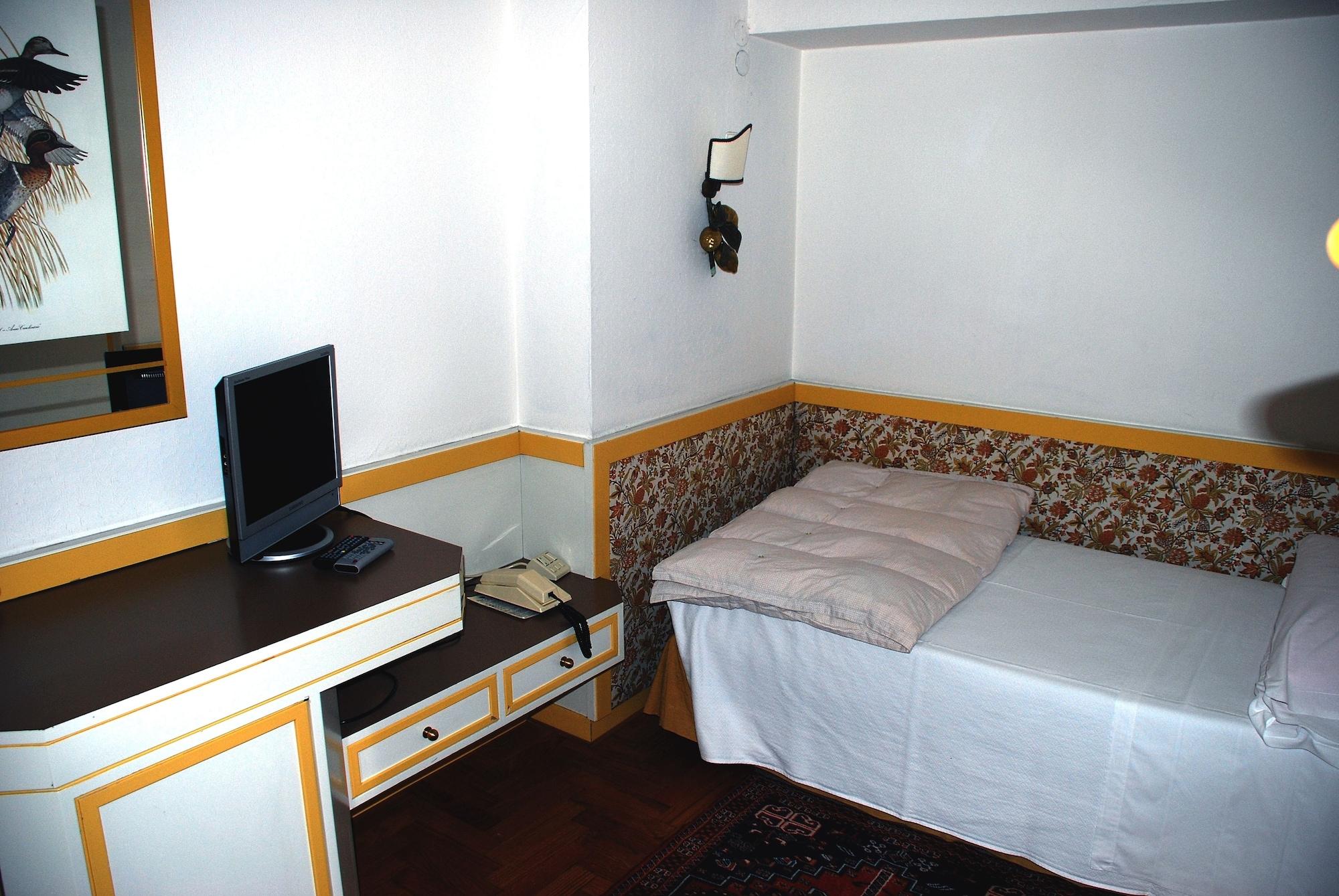 Hotel De La Poste Cortina dʼAmpezzo Esterno foto