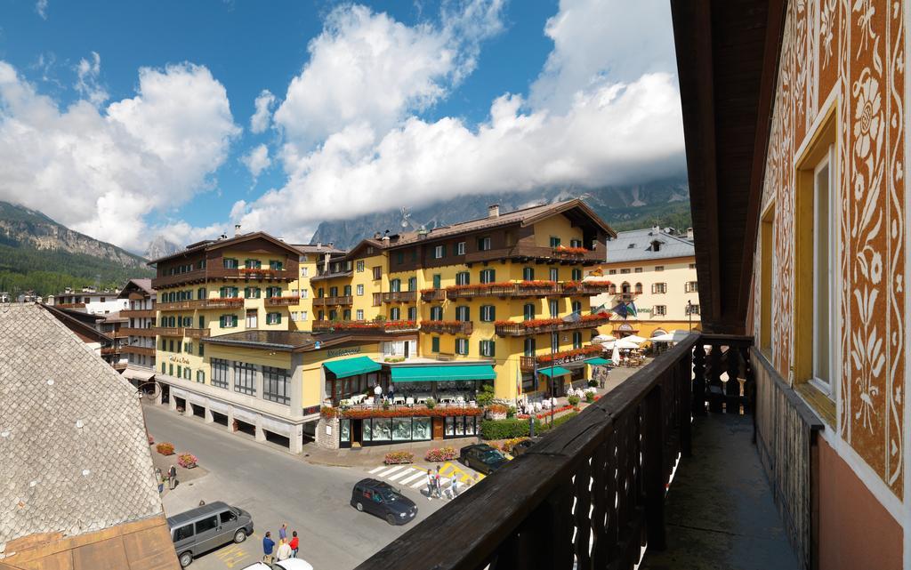Hotel De La Poste Cortina dʼAmpezzo Esterno foto