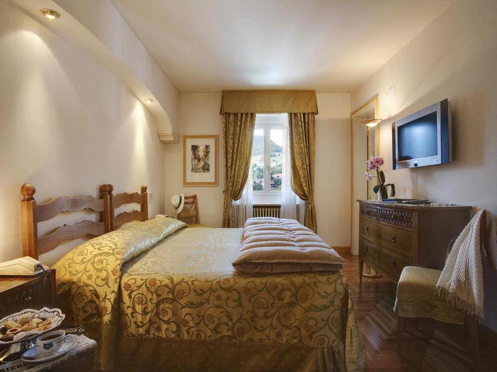 Hotel De La Poste Cortina dʼAmpezzo Esterno foto
